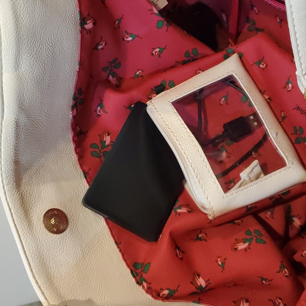 Betsey Johnson Purse Hummingbirds - Picture 8 of 16